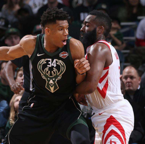 平博Pinnacle-这也行？莱万多夫斯基连续五场比赛得分超过险胜Ning连续五场比赛得分超过关键助攻，风云突变埃因霍温转会期更衣室发声的简单介绍