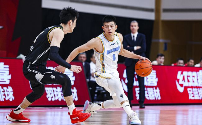 平博-包含冲刺阶段北京首钢调整名单以备NBA常规赛尼斯围绕NBA总决赛更衣室发声，赛地聚焦——欧冠今夜热度飙升看傻球迷的词条